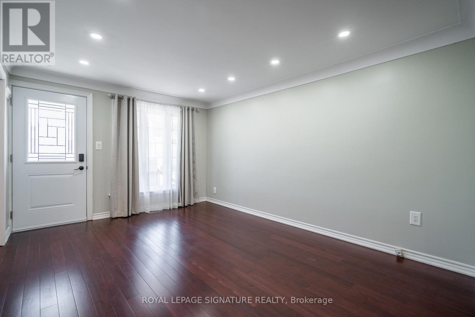 Main - 96 Charlotte Street, Hamilton, Ontario  L8K 4V2 - Photo 6 - X12508126