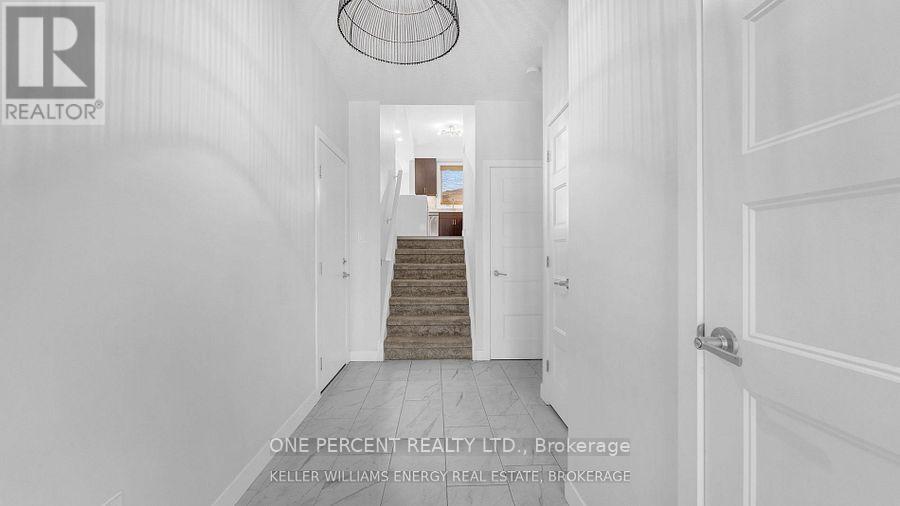 91 - 3380 Singleton Avenue E, London South, Ontario  N6L 0E8 - Photo 4 - X12508172