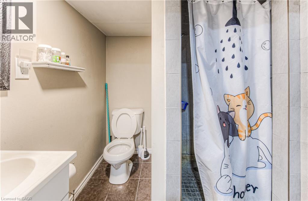 3 Brock Street, Kitchener, Ontario N2M 1A4 - Photo 4 - 40785606