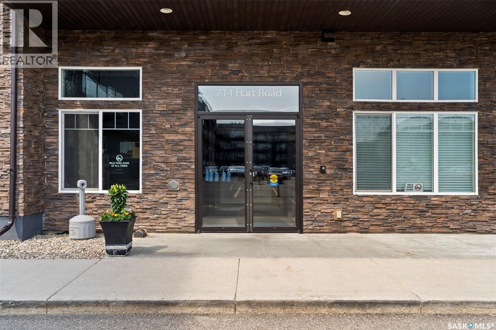 310 714 Hart Road, Saskatoon, Saskatchewan  S7M 1L2 - Photo 2 - SK022382