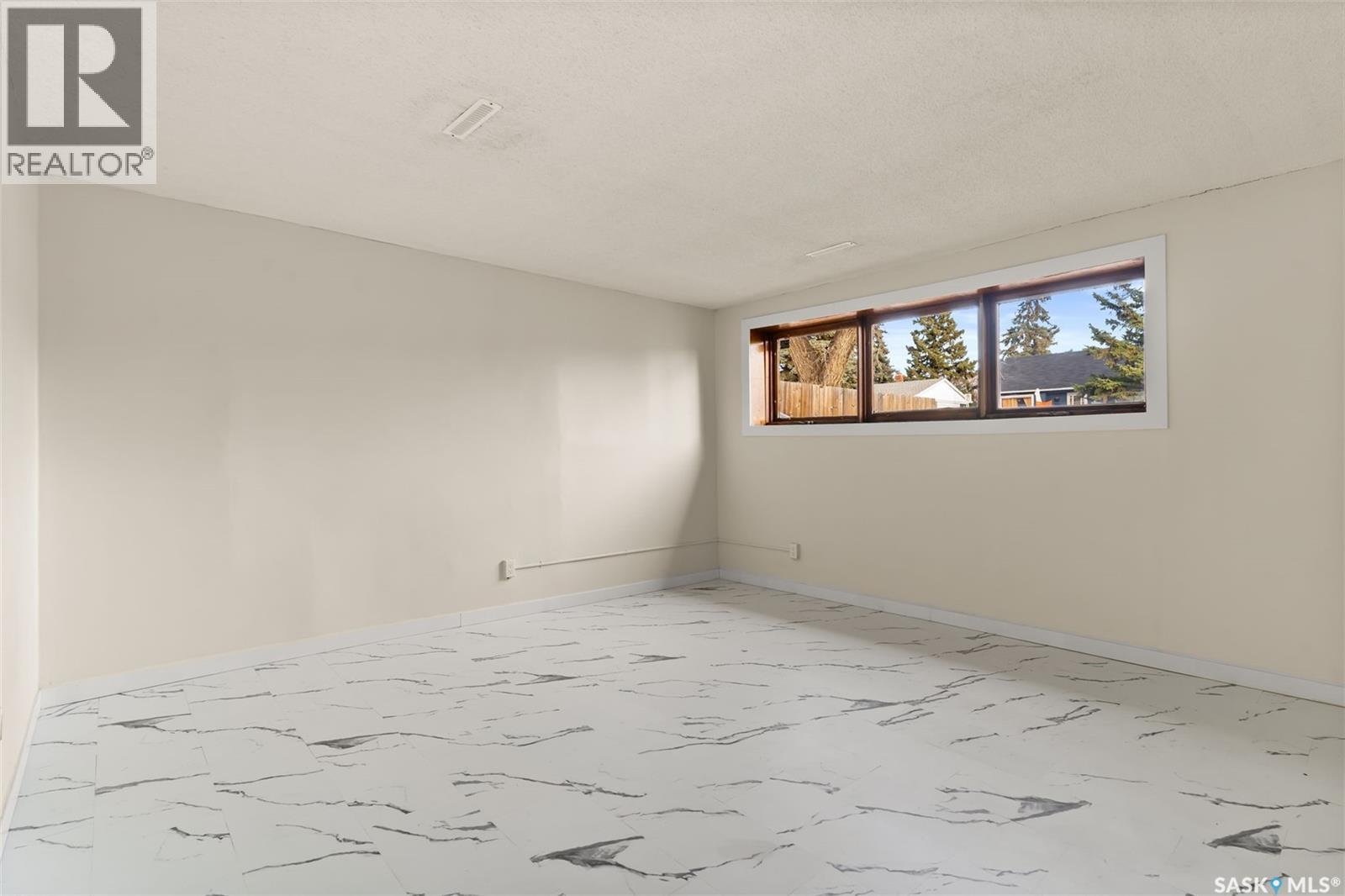 960 Elphinstone Street, Regina, Saskatchewan  S4T 3L6 - Photo 27 - SK022358