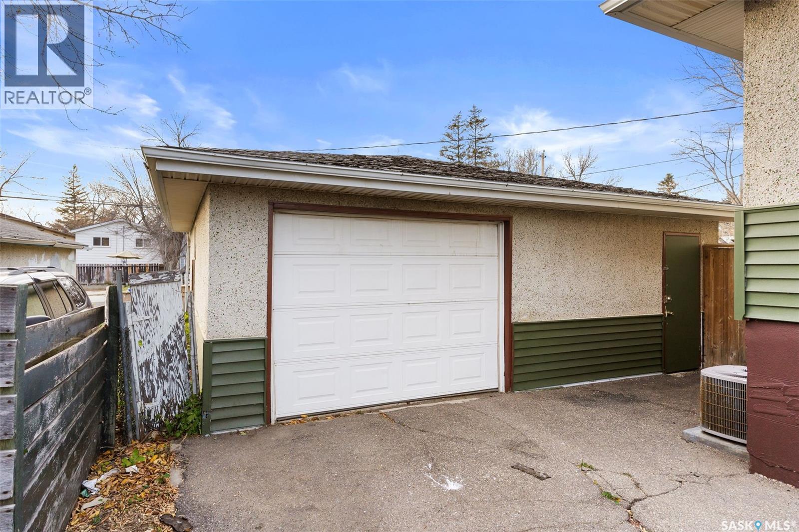 960 Elphinstone Street, Regina, Saskatchewan  S4T 3L6 - Photo 39 - SK022358