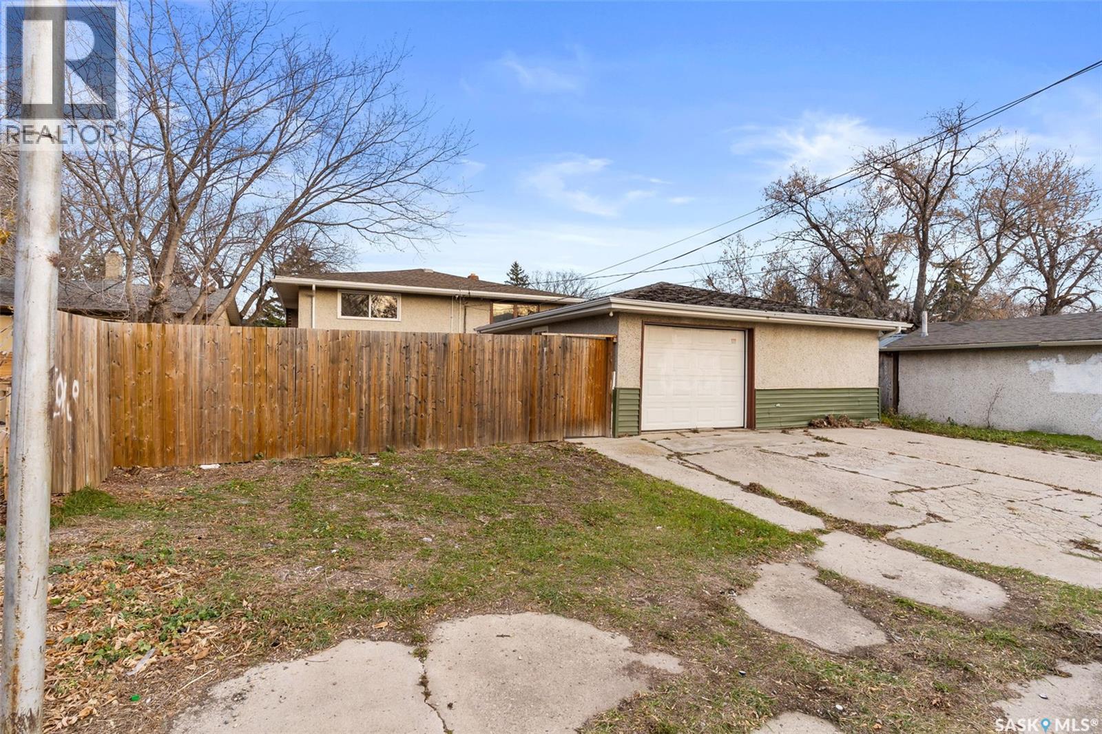 960 Elphinstone Street, Regina, Saskatchewan  S4T 3L6 - Photo 43 - SK022358