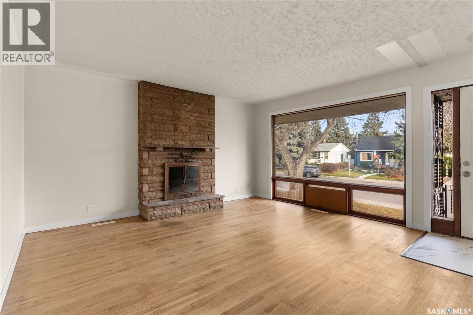 960 Elphinstone Street, Regina, Saskatchewan  S4T 3L6 - Photo 5 - SK022358