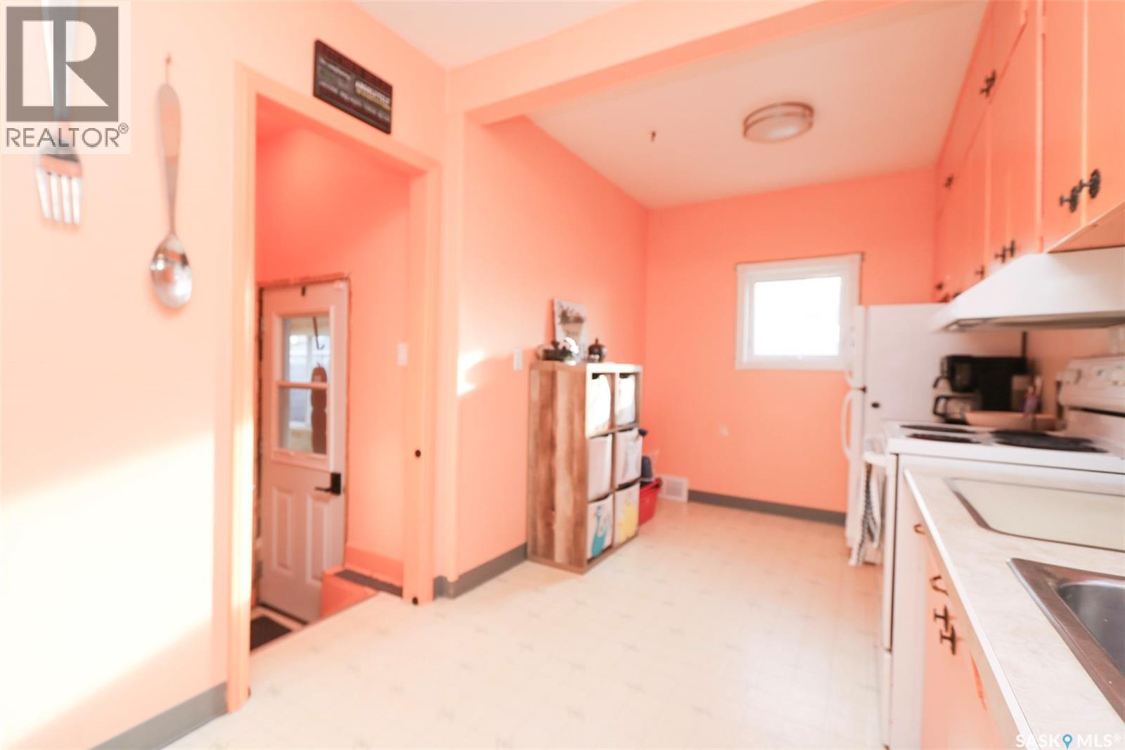 519 Seventh Avenue W, Melville, Saskatchewan  S0A 2P0 - Photo 10 - SK022325