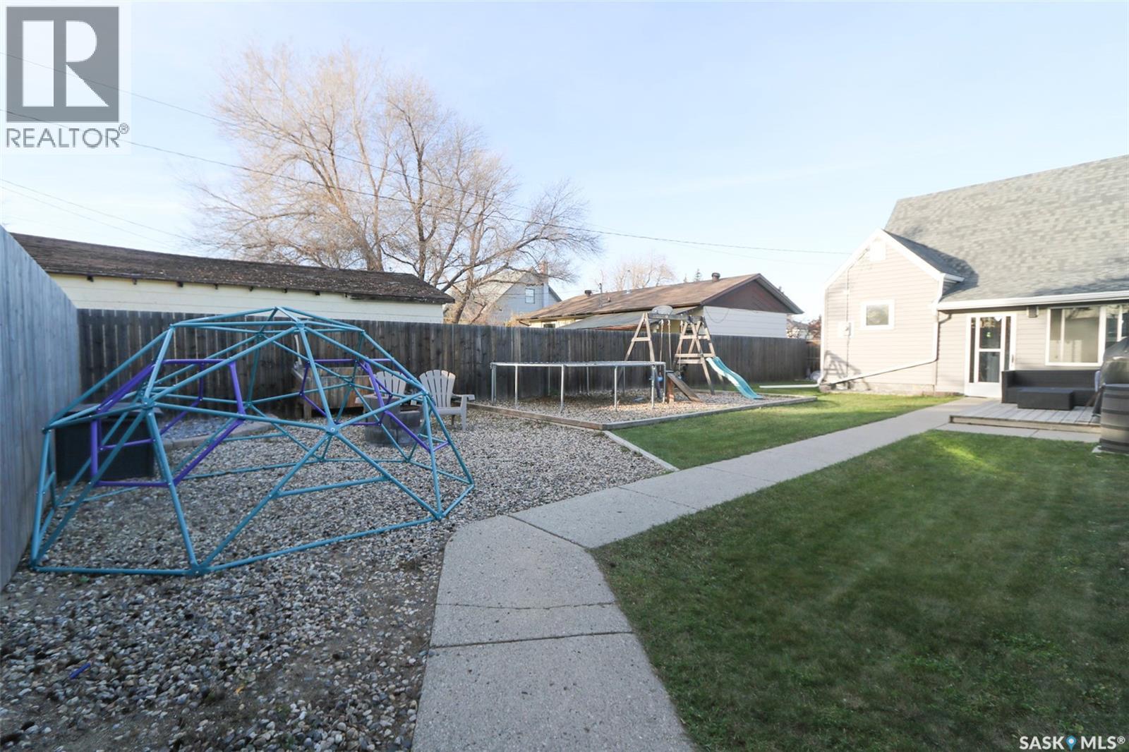 519 Seventh Avenue W, Melville, Saskatchewan  S0A 2P0 - Photo 33 - SK022325