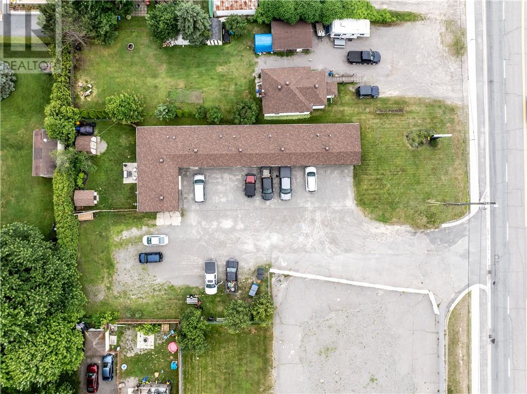 6139 N Highway 69 Highway, Hanmer, Ontario  P3P 1L1 - Photo 2 - 2123243