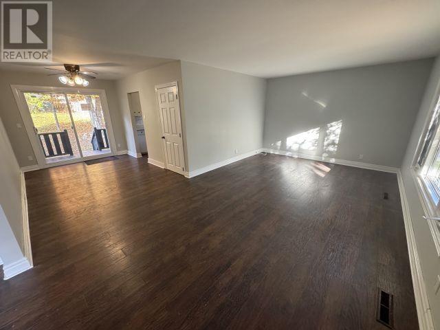 56 Axmith Ave, Elliot Lake, Ontario  P5A 1B7 - Photo 9 - SM253175