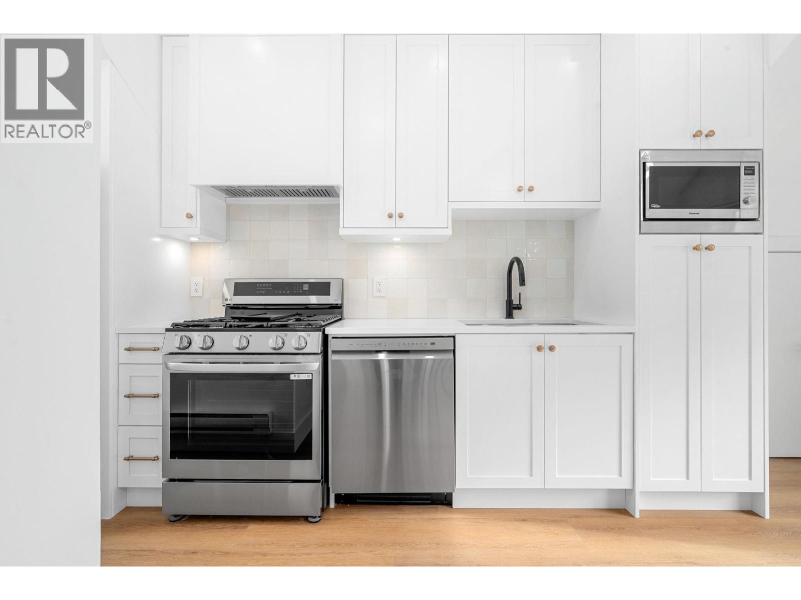 2526 Mcgill Street, Vancouver, British Columbia  V5K 1H1 - Photo 12 - R3064363