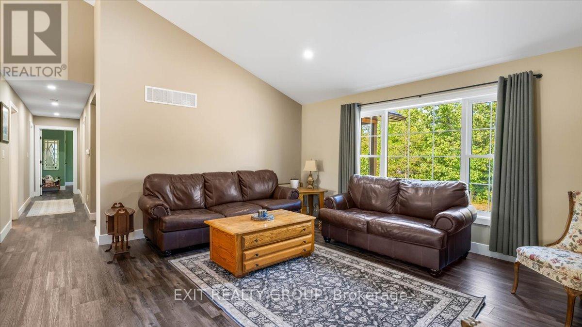 32 Marble Court, Marmora And Lake (Marmora Ward), Ontario  K0K 2M0 - Photo 7 - X12508572