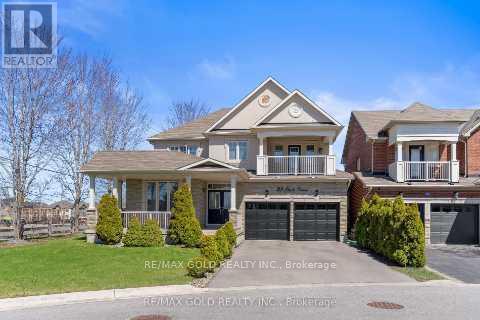 23 Glade Drive, Richmond Hill, Ontario  L4E 0G9 - Photo 2 - N12507312