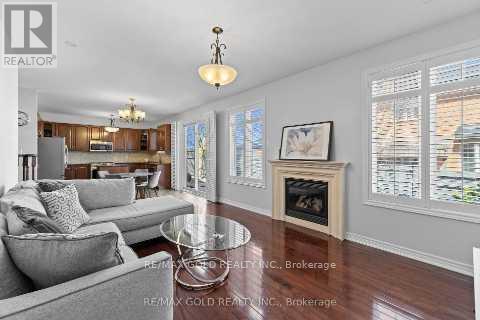 23 Glade Drive, Richmond Hill, Ontario  L4E 0G9 - Photo 22 - N12507312