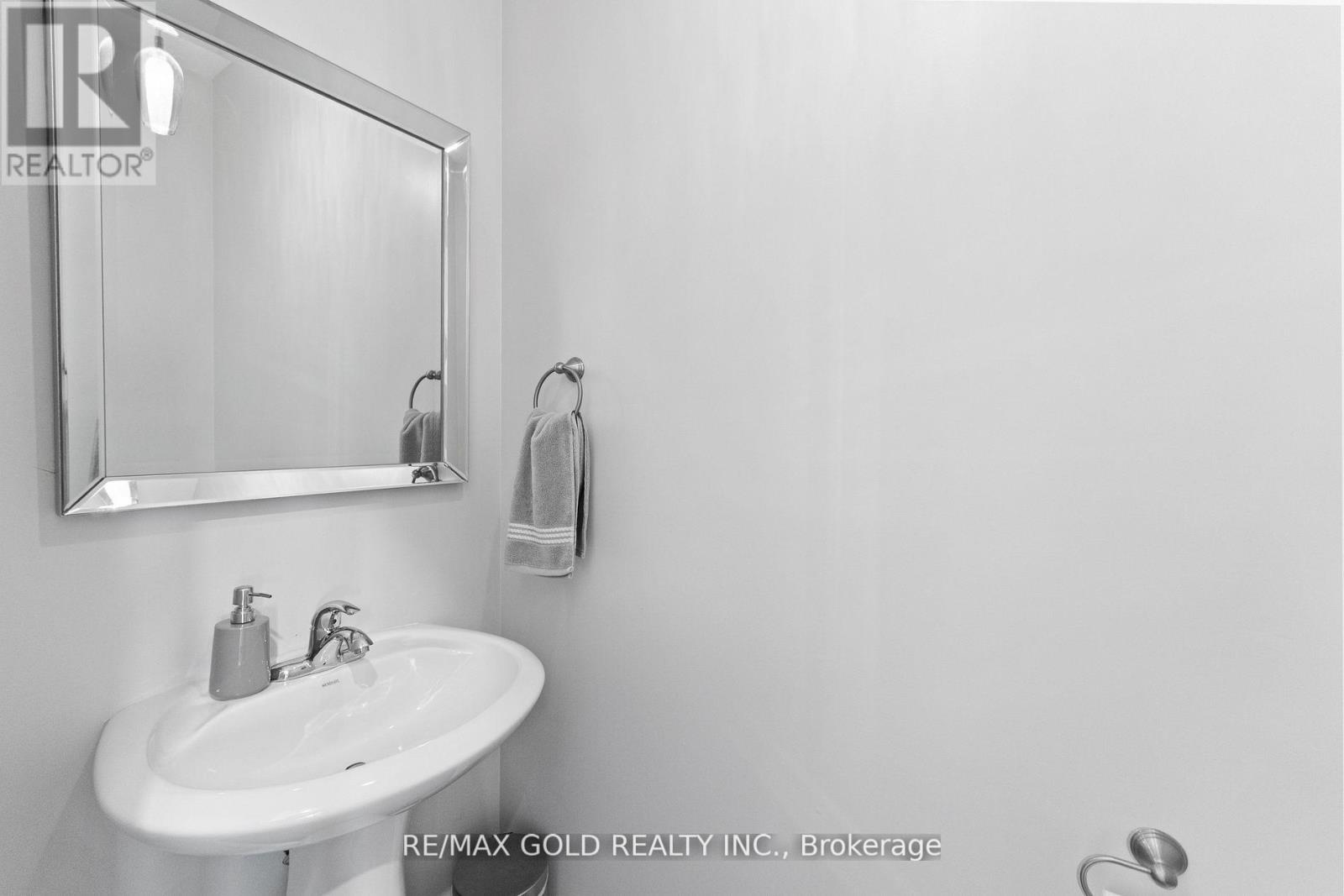 23 Glade Drive, Richmond Hill, Ontario  L4E 0G9 - Photo 24 - N12507312