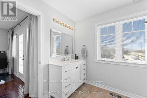 23 Glade Drive, Richmond Hill, Ontario  L4E 0G9 - Photo 38 - N12507312