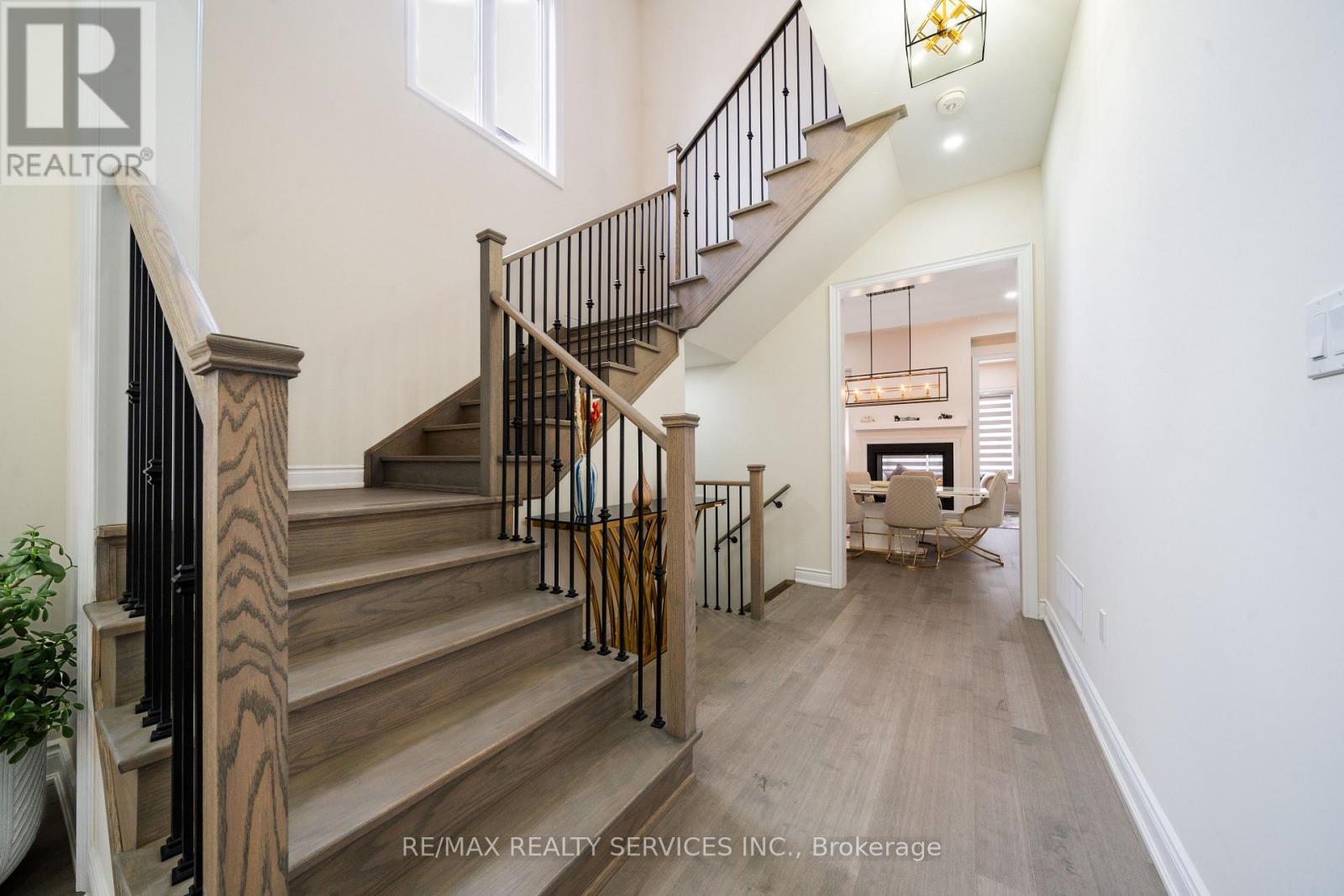 3444 Mosley Gate, Oakville, Ontario  L6H 0Y8 - Photo 7 - W12502074