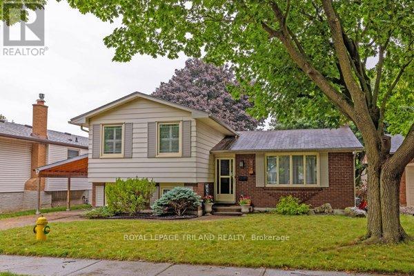 17 Winding Way Crescent, London North, Ontario  N6G 3E8 - Photo 3 - X12508514