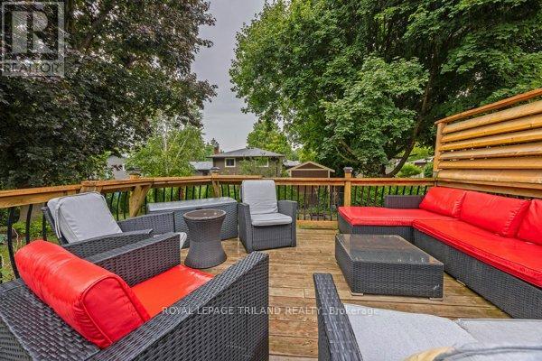 17 Winding Way Crescent, London North, Ontario  N6G 3E8 - Photo 35 - X12508514