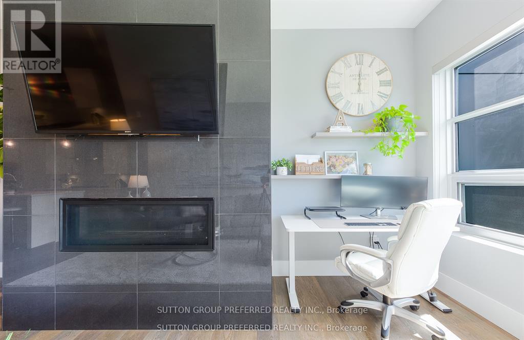 102 - 1705 Fiddlehead Place, London North, Ontario  N6G 5M6 - Photo 18 - X12508520