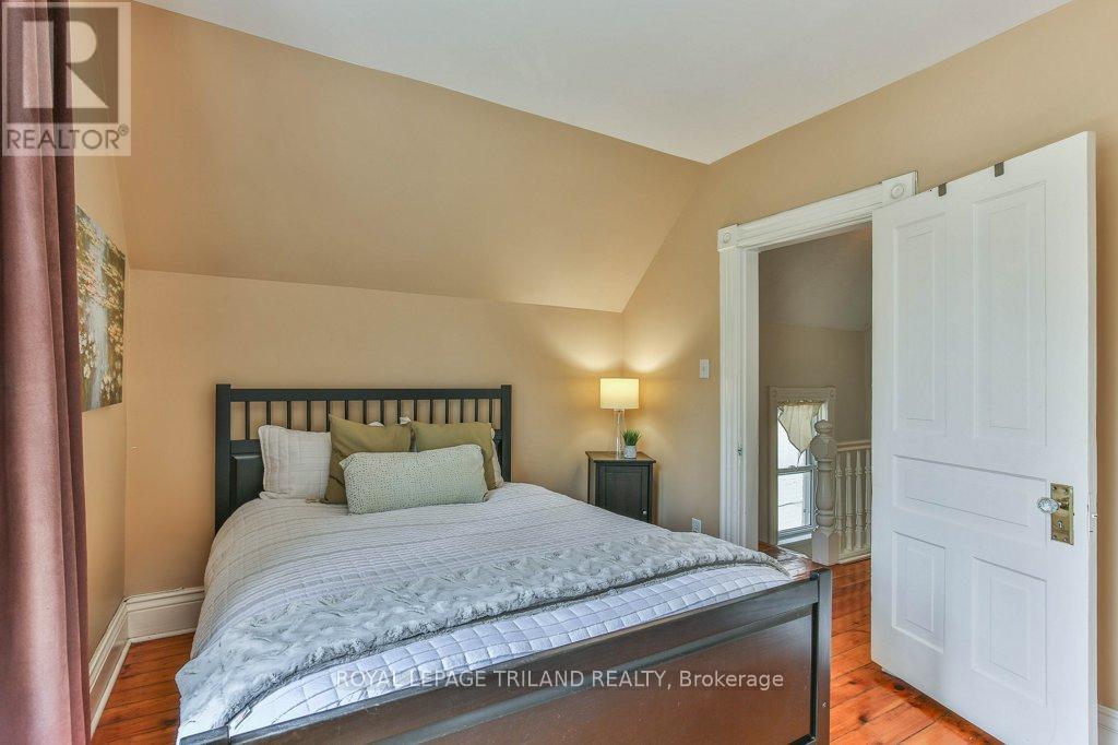 38 Byron Avenue E, London South, Ontario  N6C 1C5 - Photo 20 - X12508592