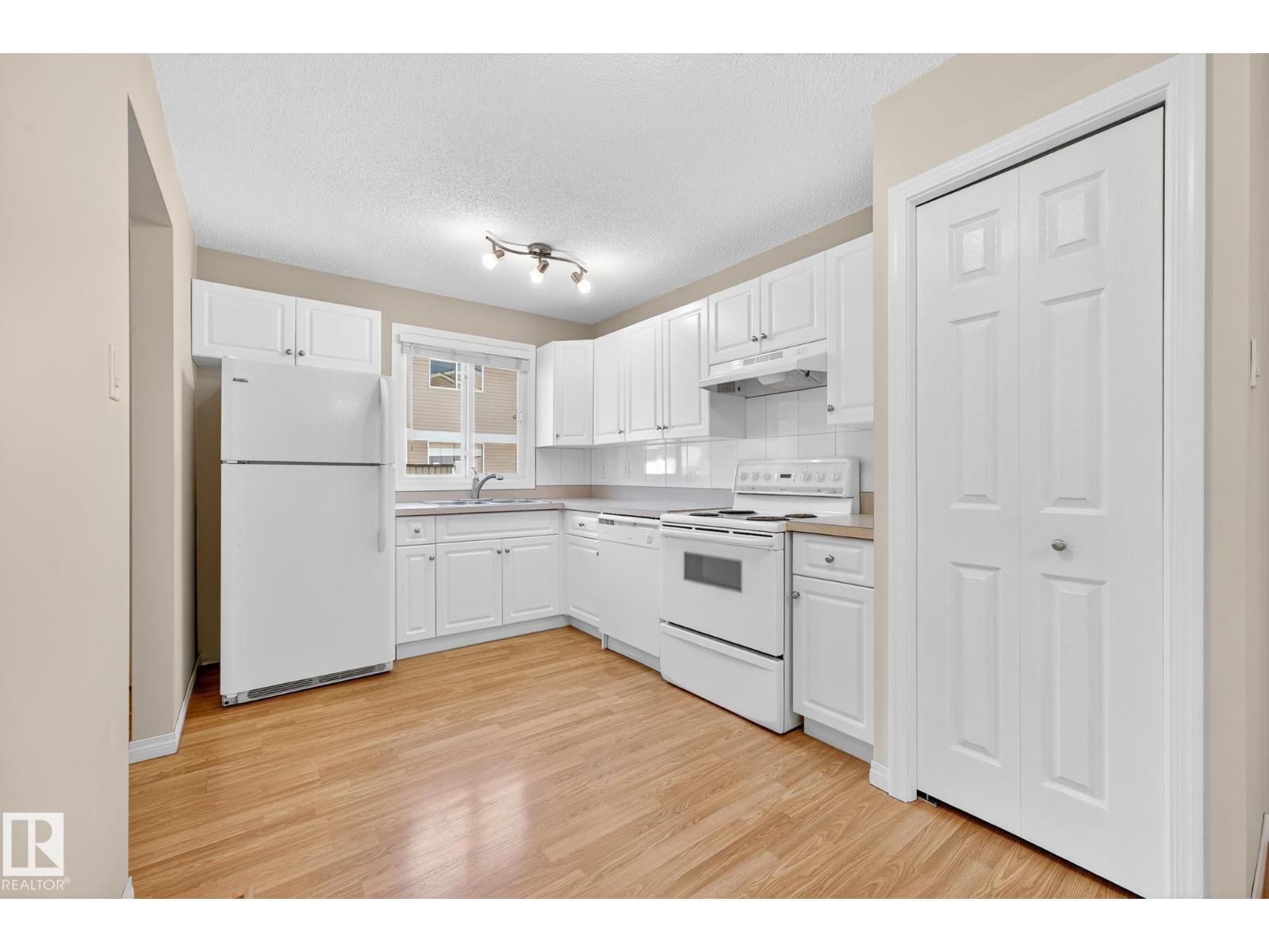 15227 54 St Nw, Edmonton, Alberta  T5A 3N9 - Photo 9 - E4464668