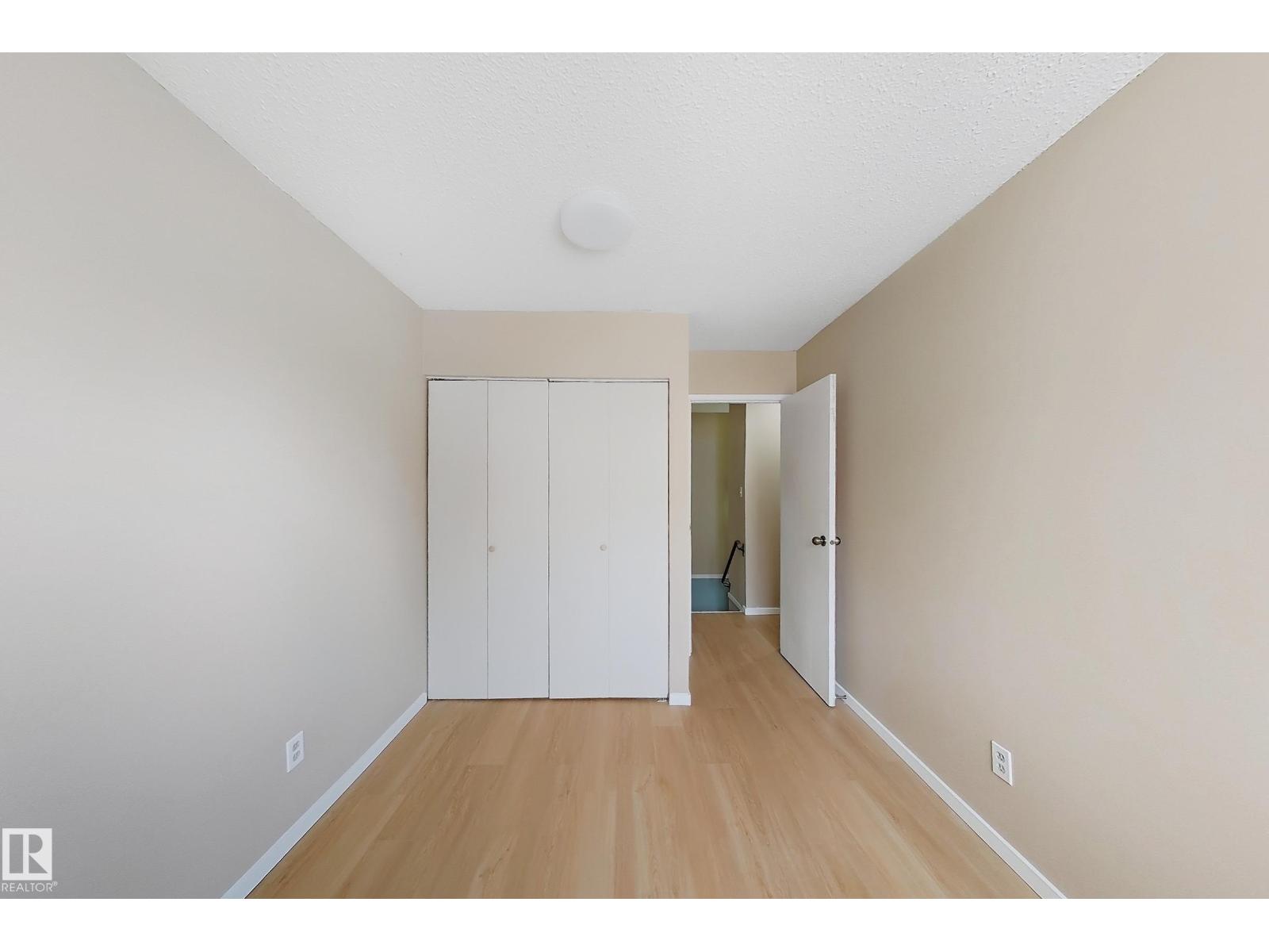 15 Woodvale Vg Nw, Edmonton, Alberta  T6L 1W4 - Photo 13 - E4464669