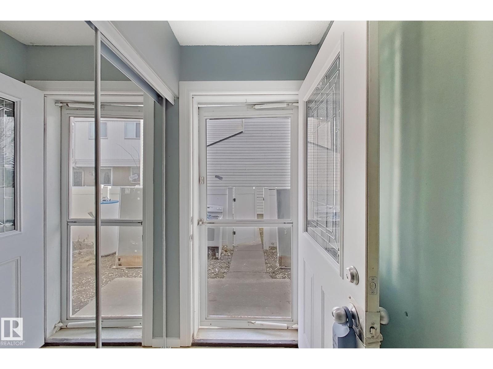 15 Woodvale Vg Nw, Edmonton, Alberta  T6L 1W4 - Photo 6 - E4464669