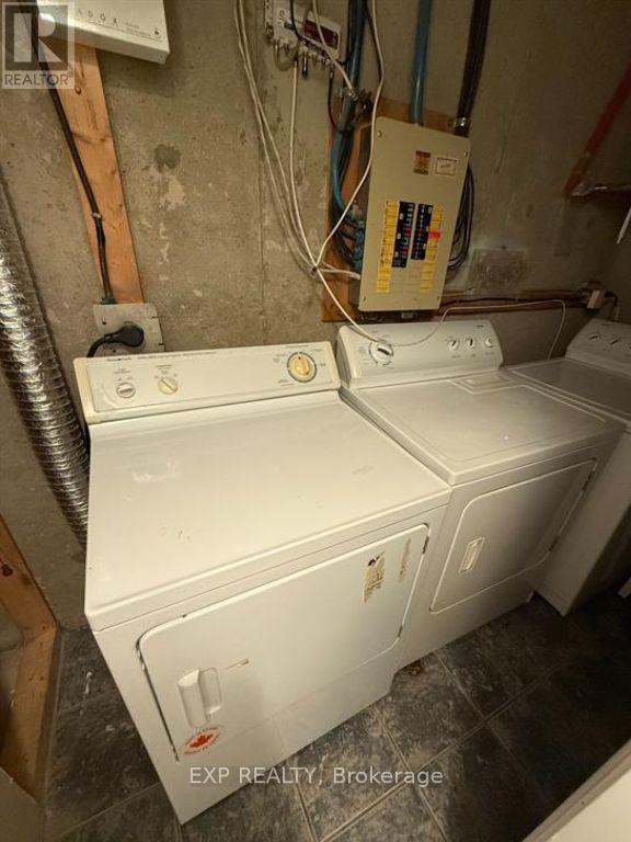 L - 13 Banner Road, Ottawa, Ontario  K2H 8T3 - Photo 17 - X12508512