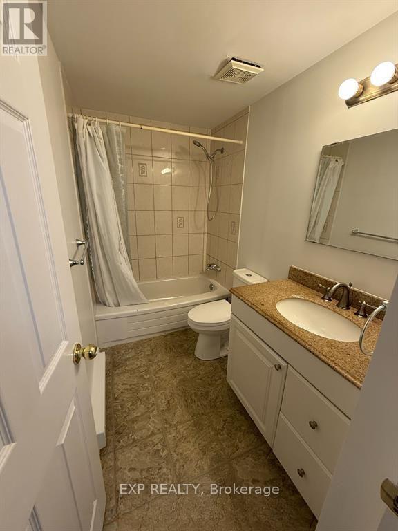 L - 13 Banner Road, Ottawa, Ontario  K2H 8T3 - Photo 5 - X12508512