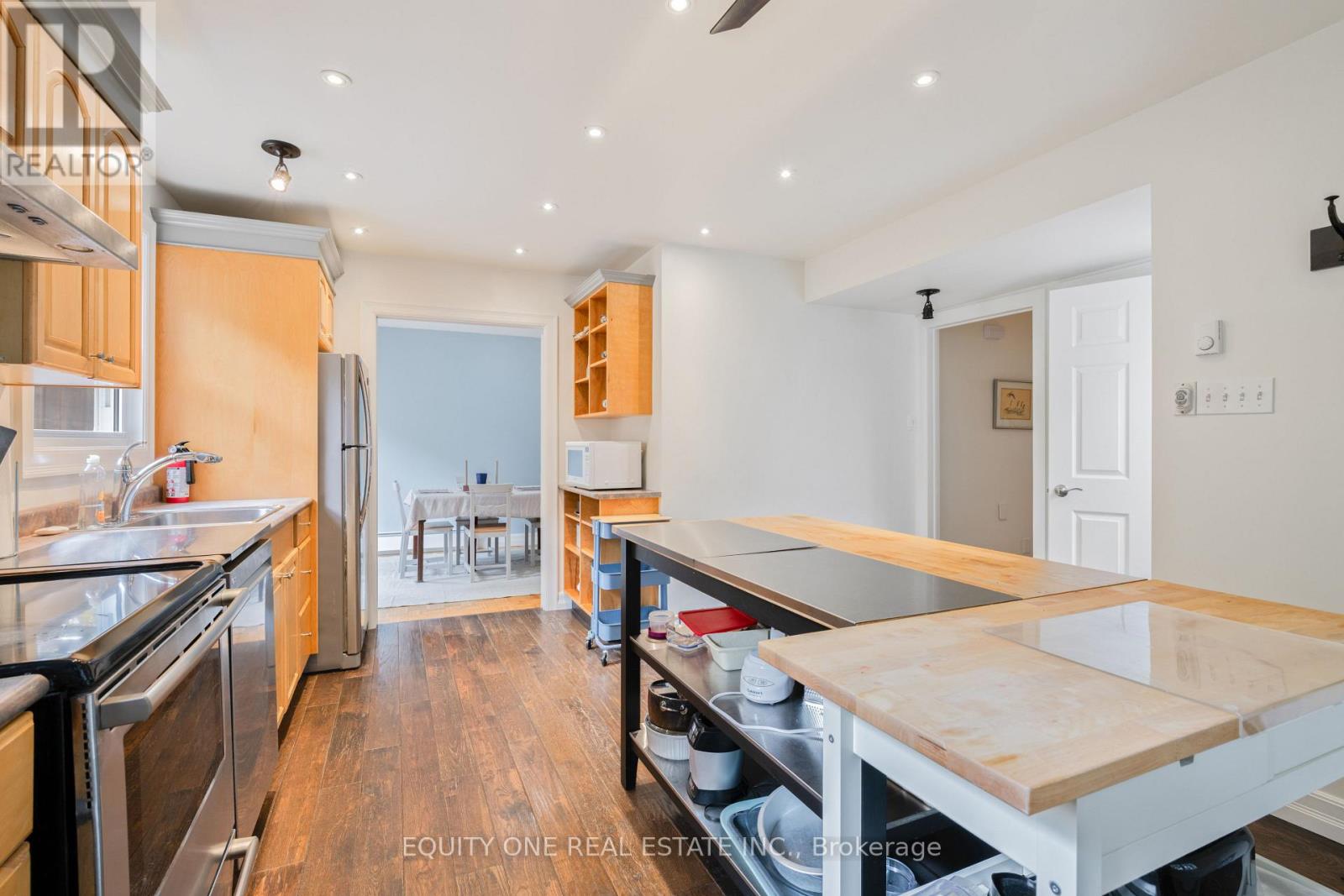 73 Hobart Crescent, Ottawa, Ontario  K2H 5S3 - Photo 19 - X12508564