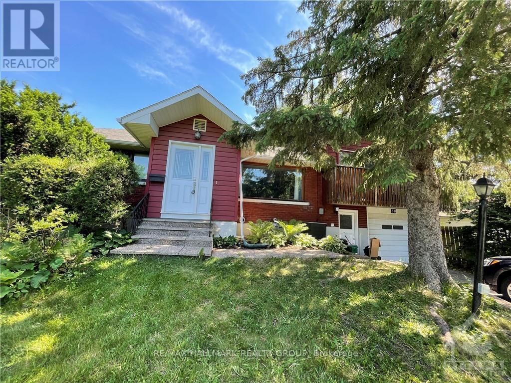 38 CAPILANO DRIVE, Ottawa, Ontario