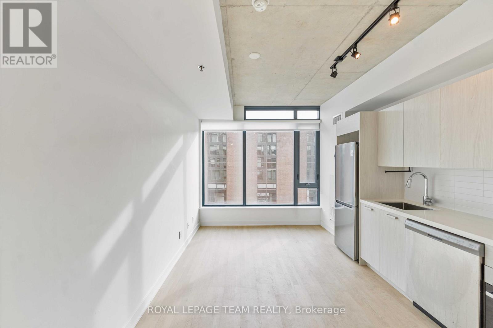 306 - 203 Catherine Street, Ottawa, Ontario  K2P 1C3 - Photo 13 - X12508608