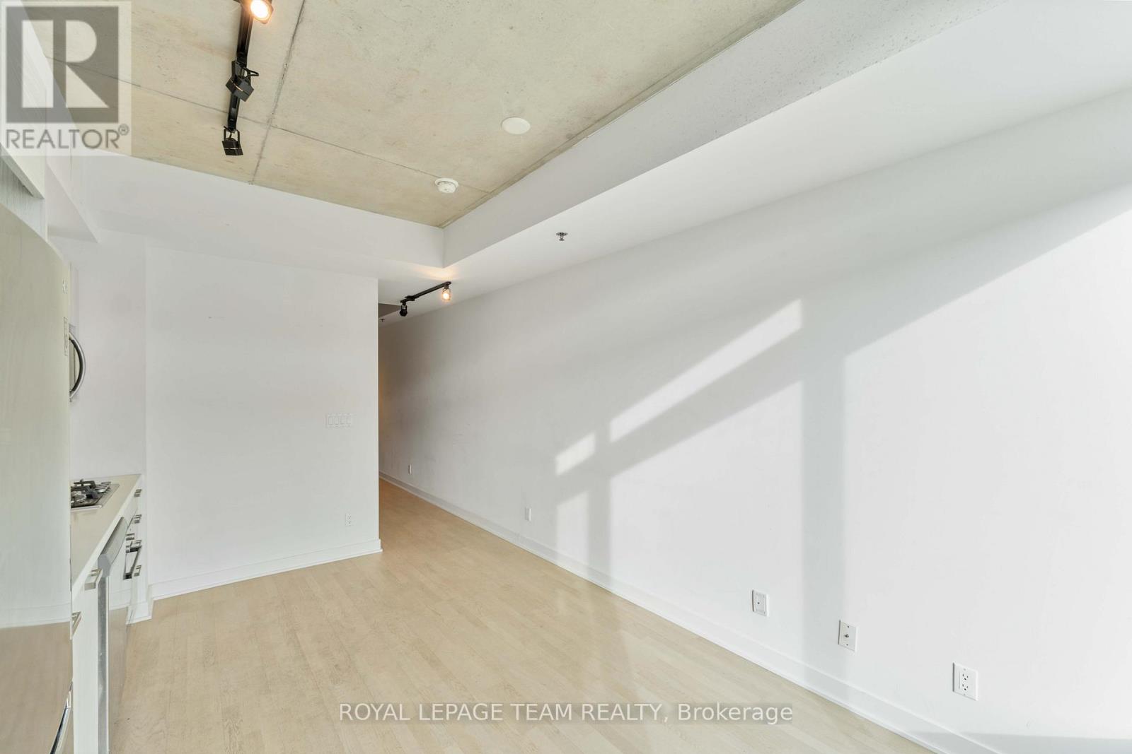 306 - 203 Catherine Street, Ottawa, Ontario  K2P 1C3 - Photo 17 - X12508608