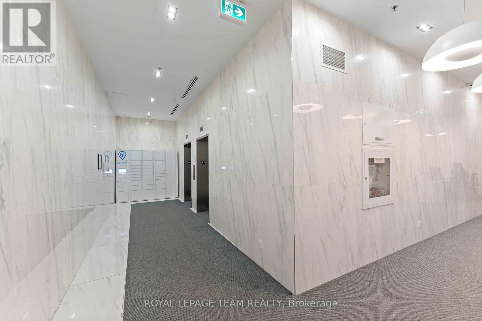 306 - 203 Catherine Street, Ottawa, Ontario  K2P 1C3 - Photo 4 - X12508608