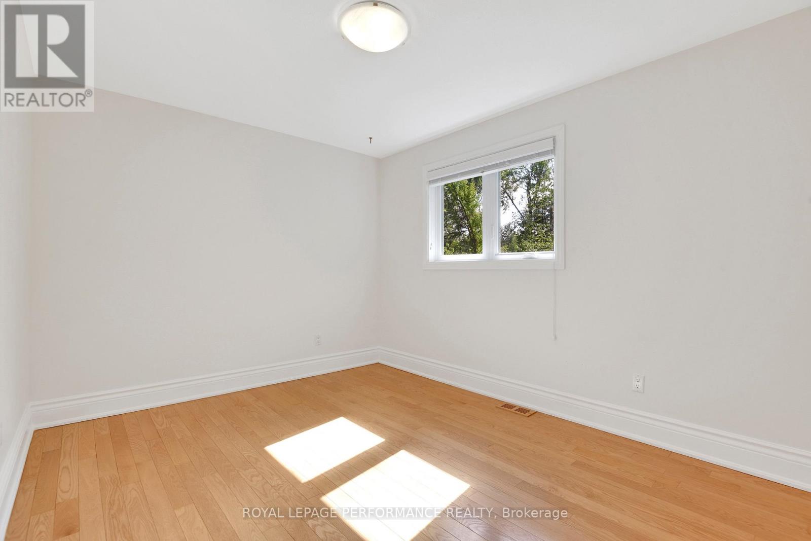 3804 Autumnwood Street, Ottawa, Ontario  K1T 2G8 - Photo 24 - X12508618