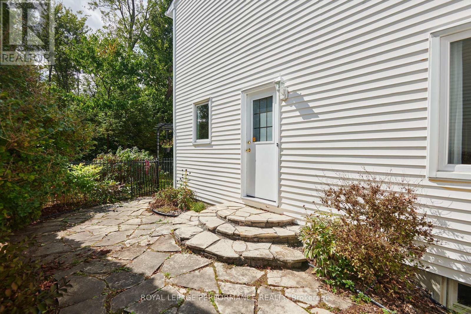 3804 Autumnwood Street, Ottawa, Ontario  K1T 2G8 - Photo 33 - X12508618