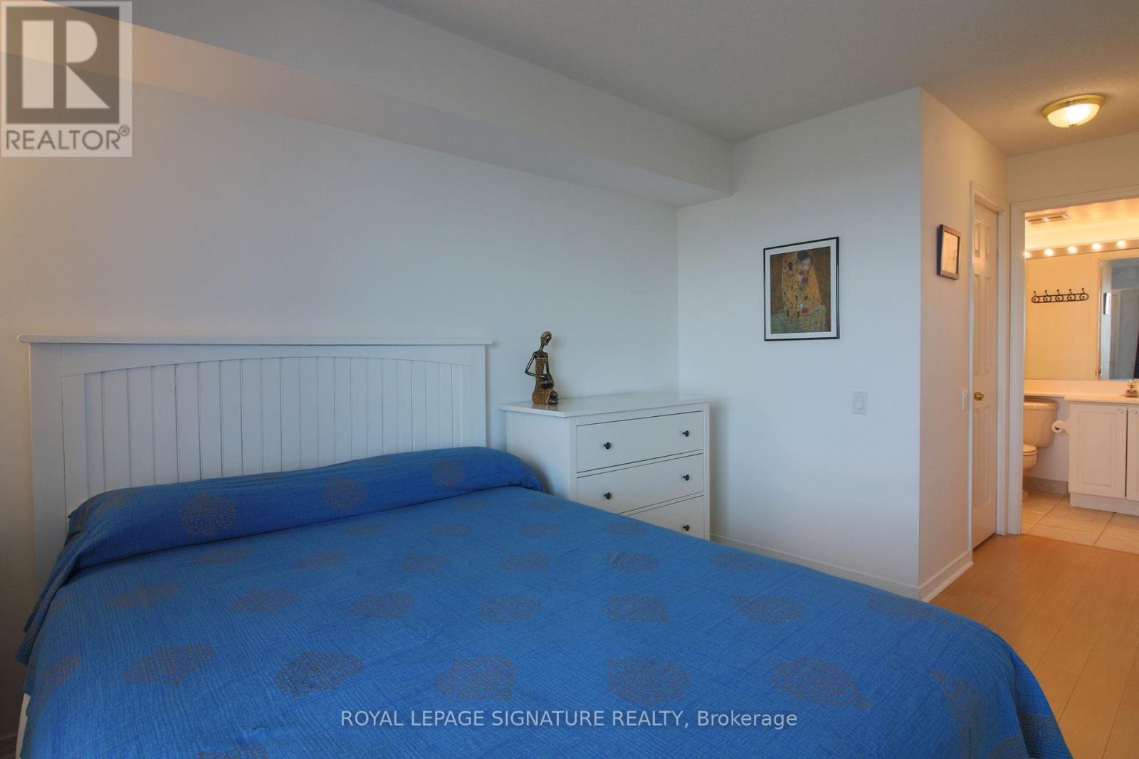 2210 - 8 Hillcrest Avenue, Toronto, Ontario  M2N 6Y6 - Photo 13 - C12508254