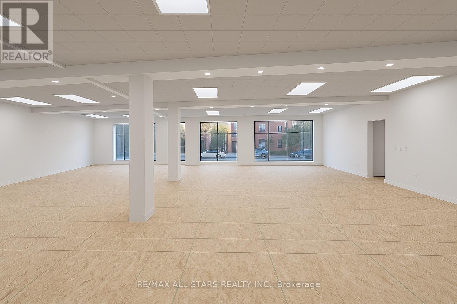 100 - 14 Mccaul Street, Toronto, Ontario  M5T 1V6 - Photo 2 - C12508398