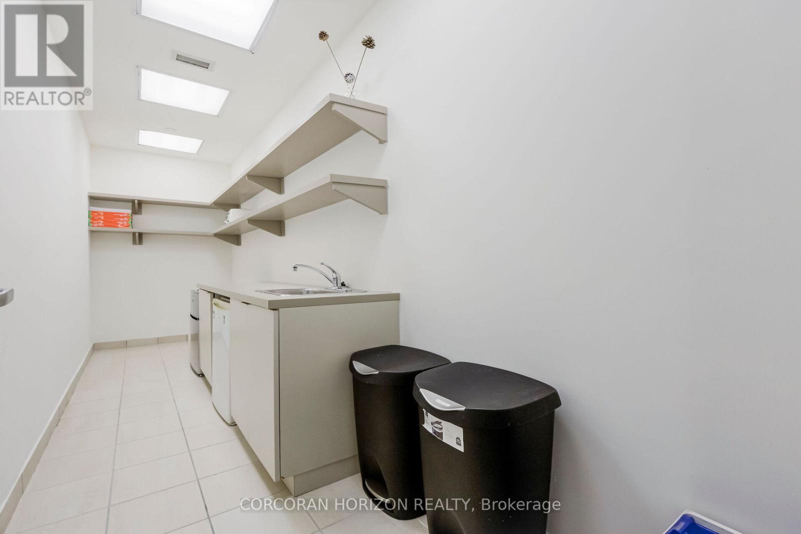 3rd Floor - 218 Queens Quay W, Toronto, Ontario  M5J 2Y6 - Photo 16 - C12508490