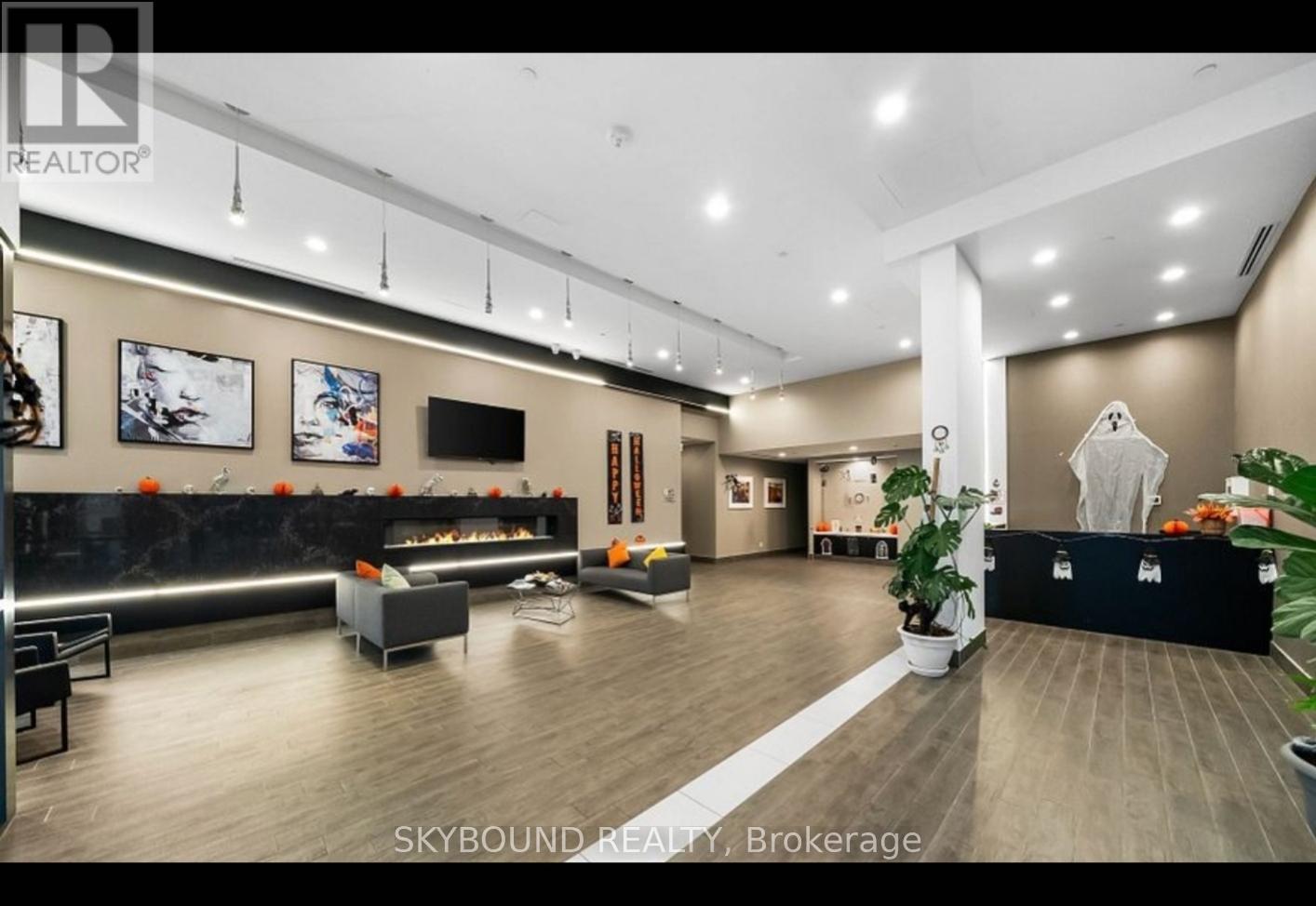 8 Trent Avenue E, Toronto, Ontario  M4C 5C6 - Photo 1 - E12508182