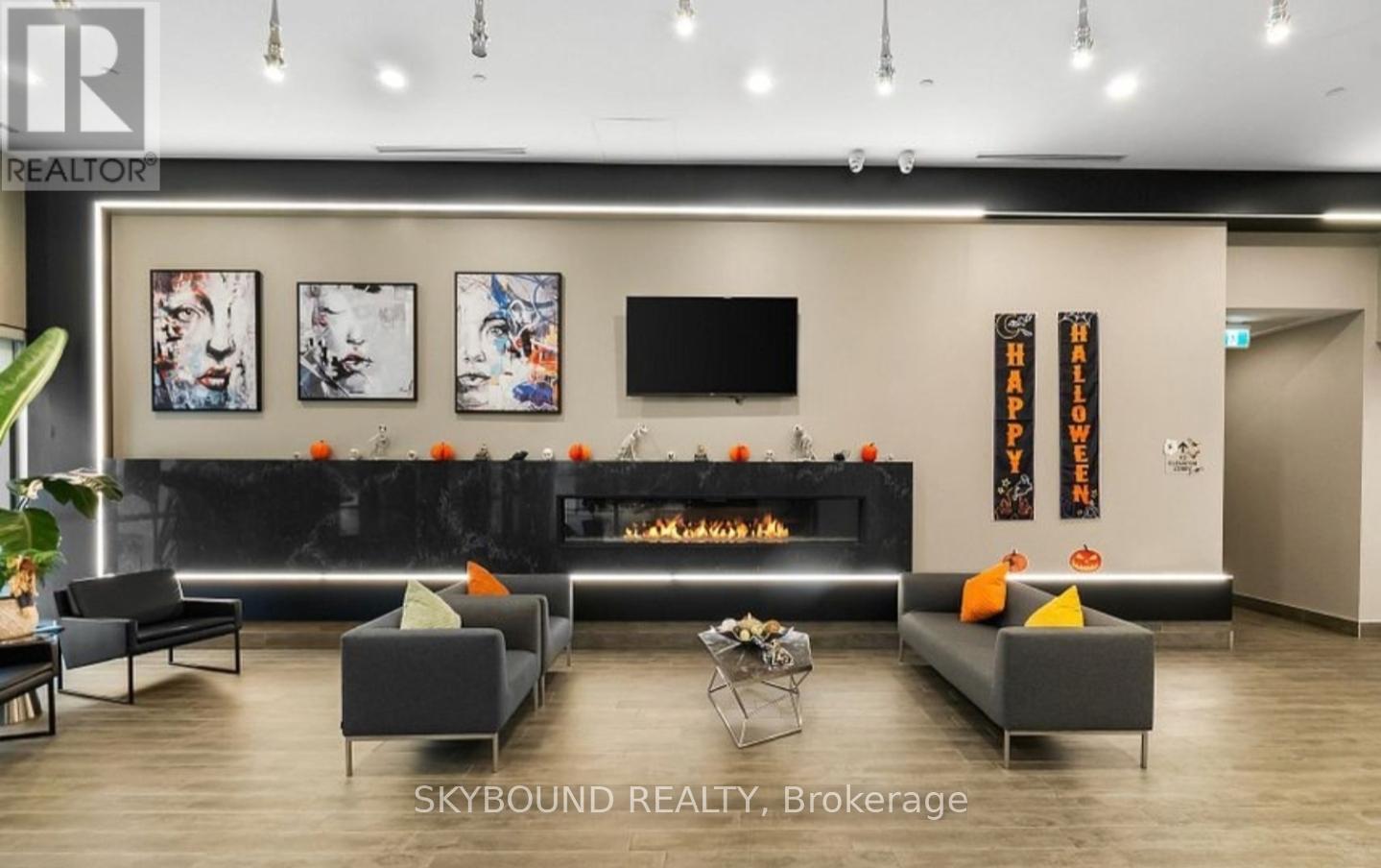 8 Trent Avenue E, Toronto, Ontario  M4C 5C6 - Photo 2 - E12508182