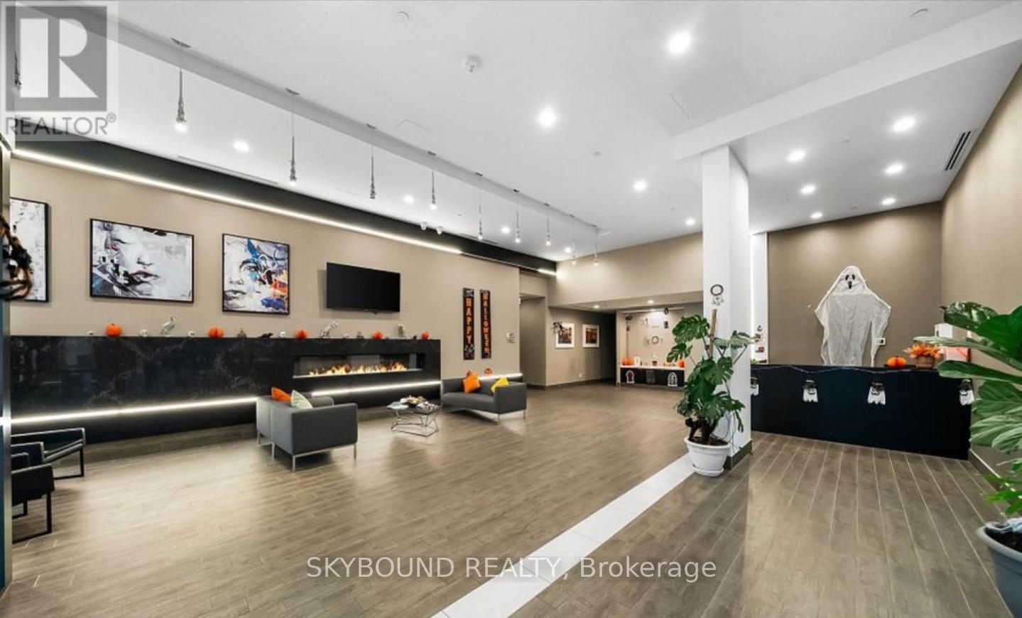 8 Trent Avenue E, Toronto, Ontario  M4C 5C6 - Photo 4 - E12508182