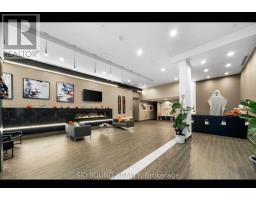 8 TRENT AVENUE E, Toronto, Ontario