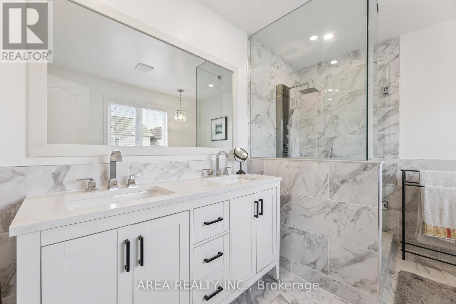 43 Chatterson Street, Whitby, Ontario  L1R 0B3 - Photo 17 - E12508308