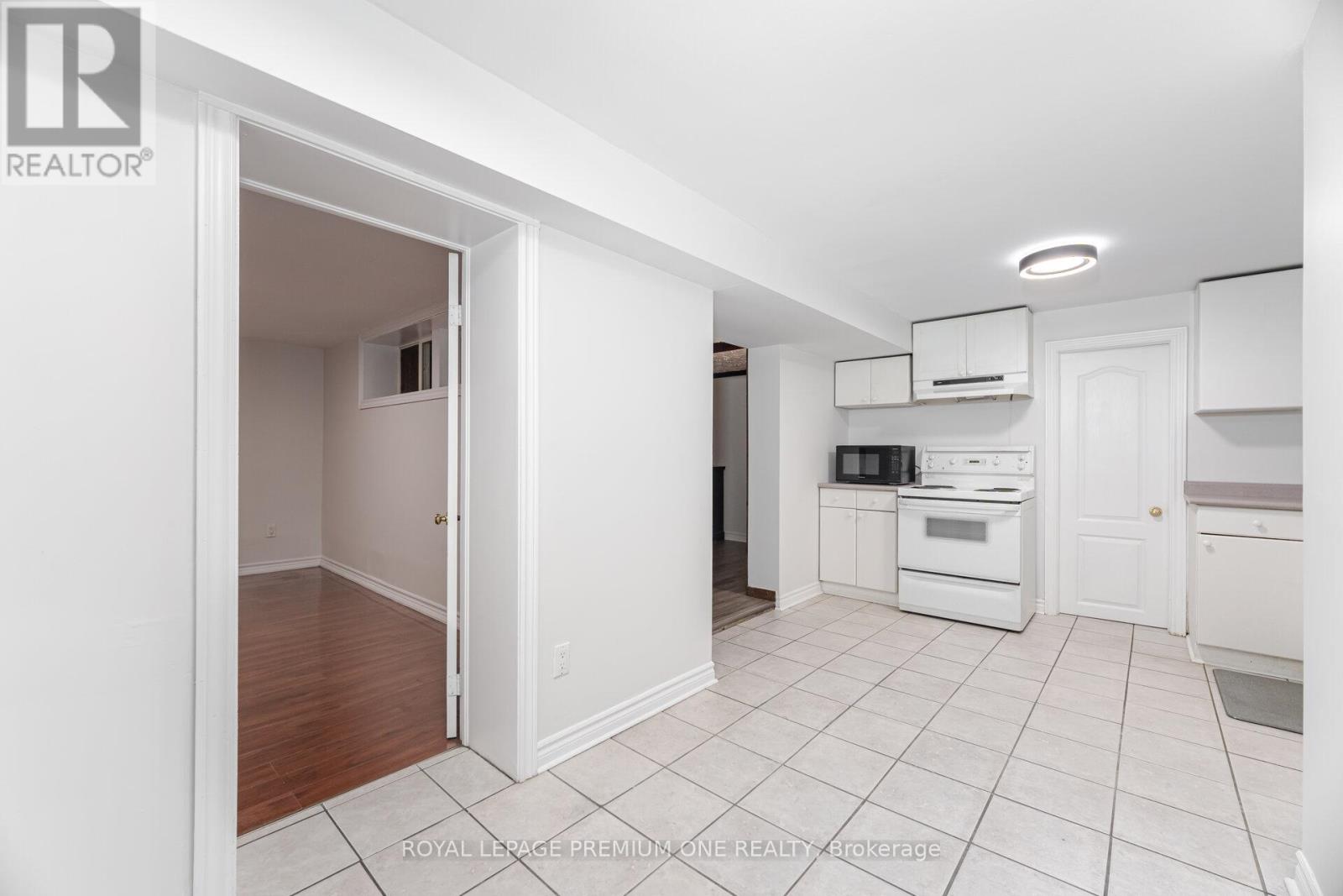 Bsmt - 7 Bonnechere Crescent, Toronto, Ontario  M1K 4Y7 - Photo 4 - E12508338