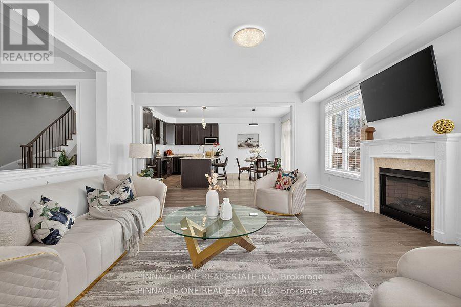 38 Quick Trail, Clarington, Ontario  L1C 0V2 - Photo 2 - E12508414