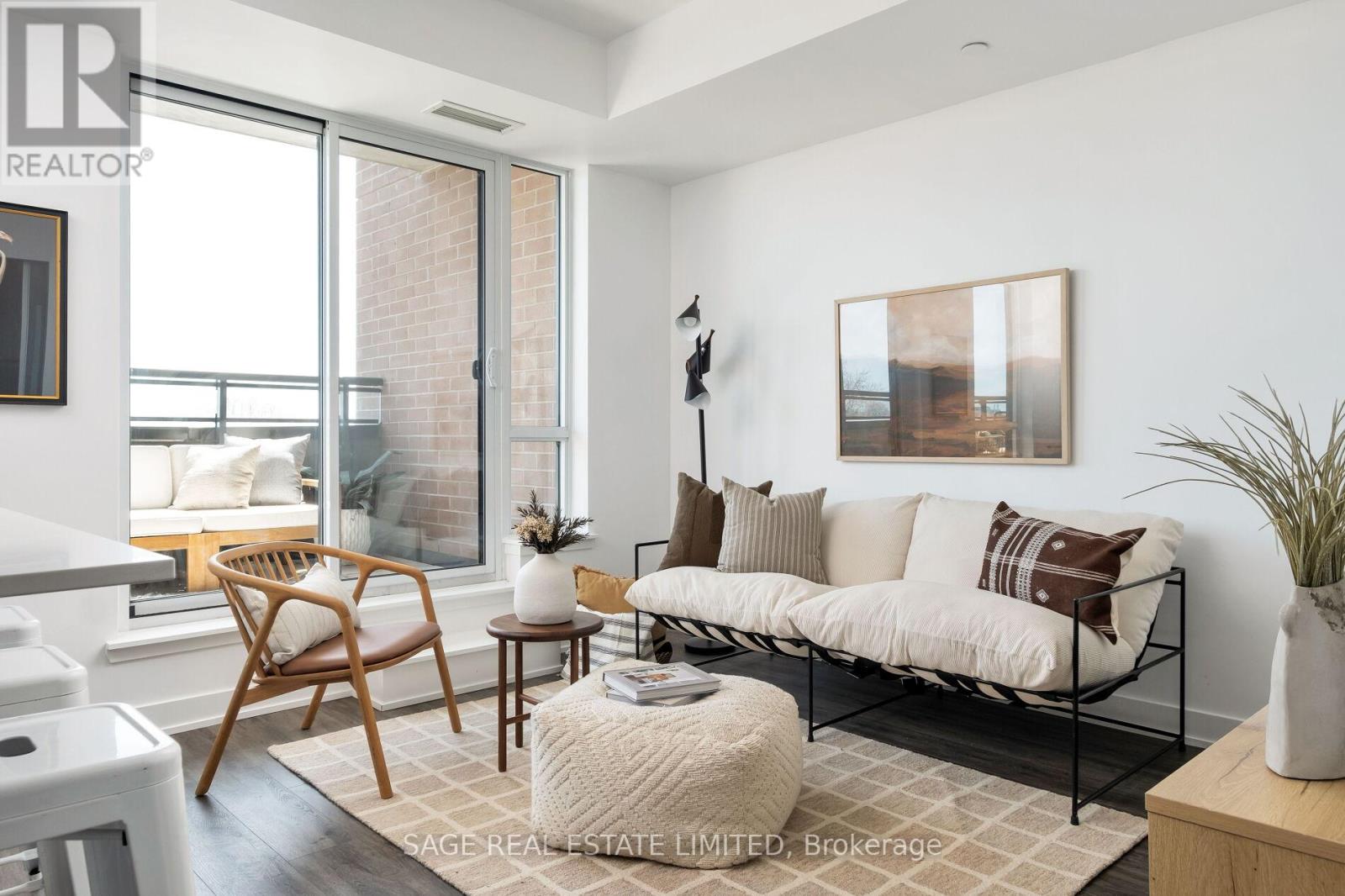 501 - 630 Greenwood Avenue, Toronto, Ontario  M4J 4B2 - Photo 3 - E12508428