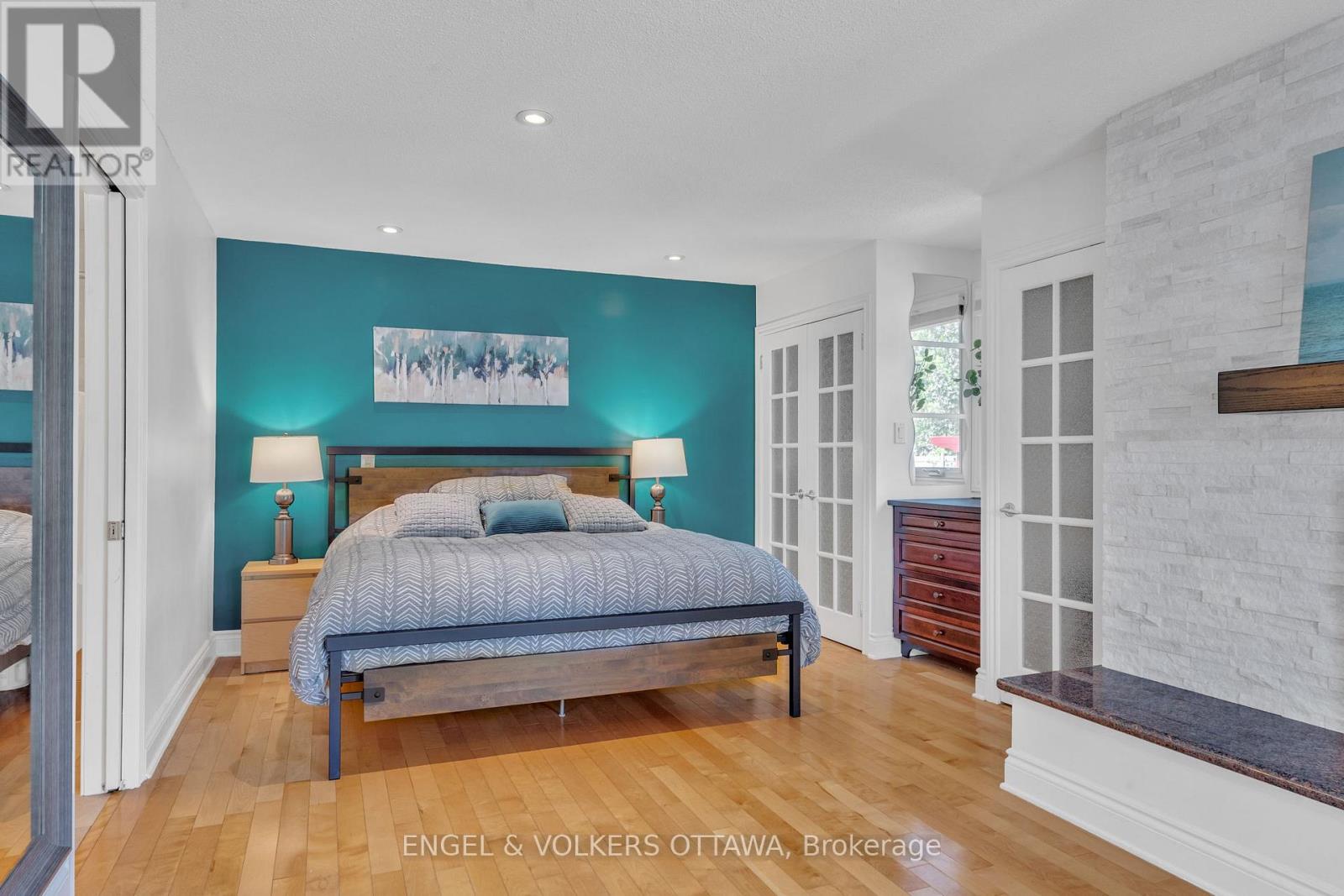 1369 Fontenay Crescent, Ottawa, Ontario  K1V 7K5 - Photo 10 - X12487233