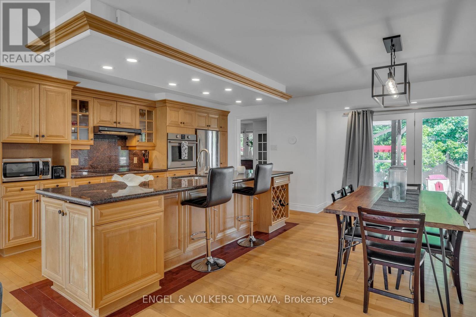 1369 Fontenay Crescent, Ottawa, Ontario  K1V 7K5 - Photo 8 - X12487233