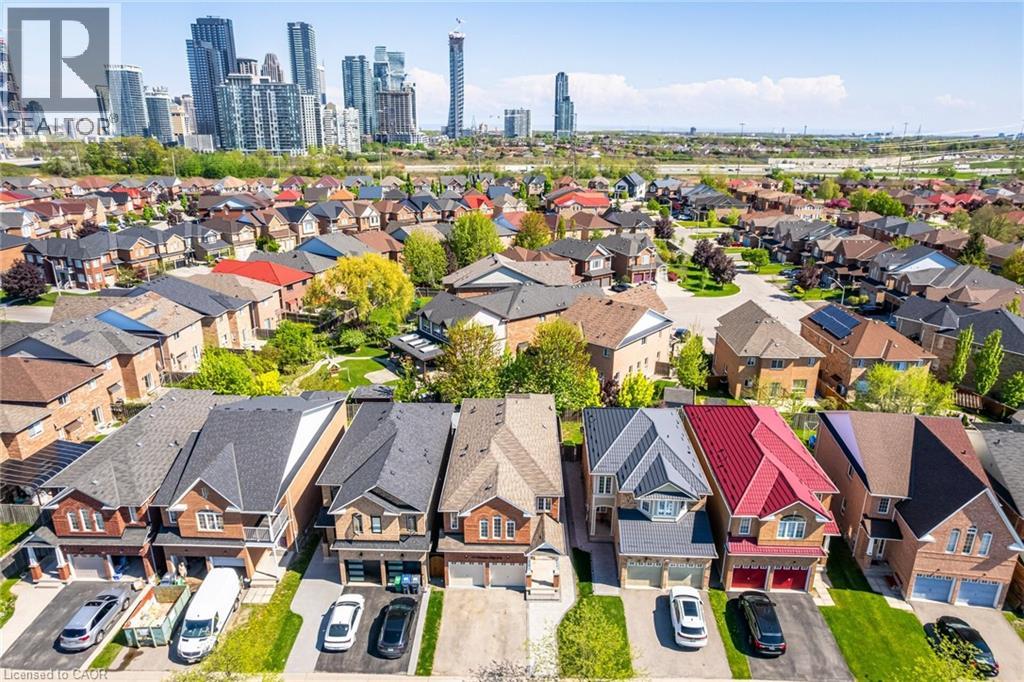 514 Huntington Ridge Drive, Mississauga, Ontario  L5R 2X7 - Photo 3 - 40785587