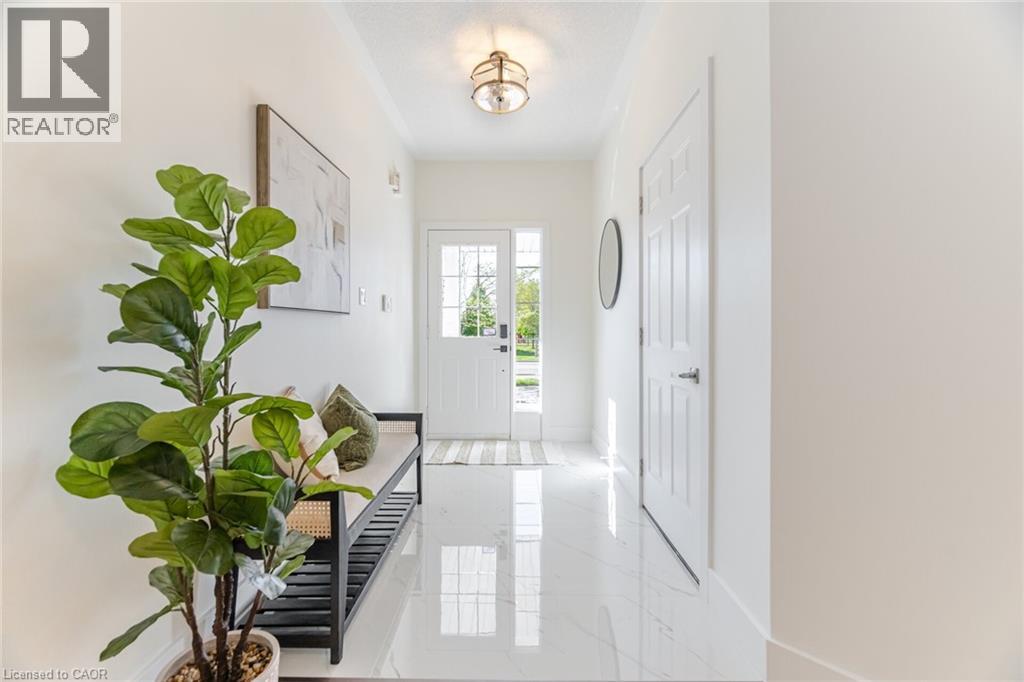 514 Huntington Ridge Drive, Mississauga, Ontario  L5R 2X7 - Photo 5 - 40785587